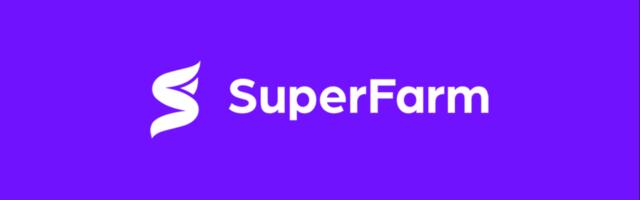 Paarse achtergrond met in het wit het logo van SuperFarm.