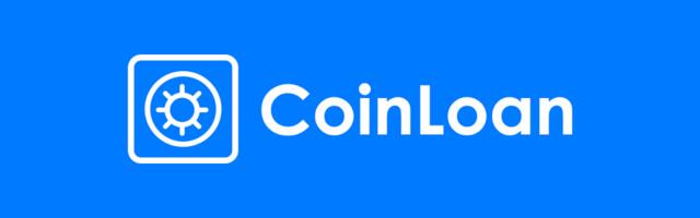 Het logo en de bedrijfsnaam van CoinLoan op een lichtblauwe achtergrond.