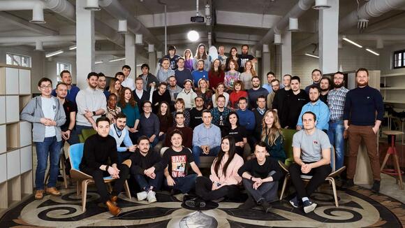 Afbeelding van een groepsfoto van het team van Waves