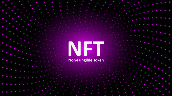 NFT geschreven op een paarse achtergrond