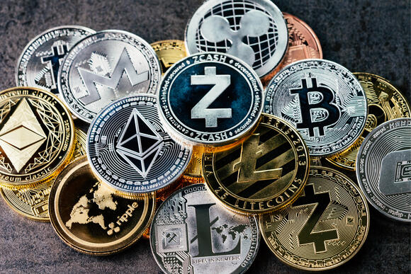 Verschillende goud en zliver kleurige Altcoins